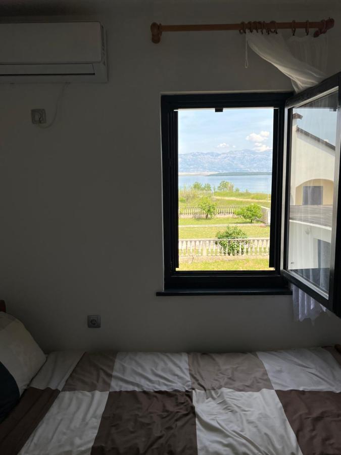 Apartments Linic Nin Buitenkant foto